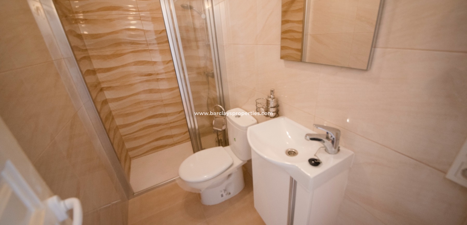 Badezimmer - Immobilien zum Verkauf in La Marina, Spanien
