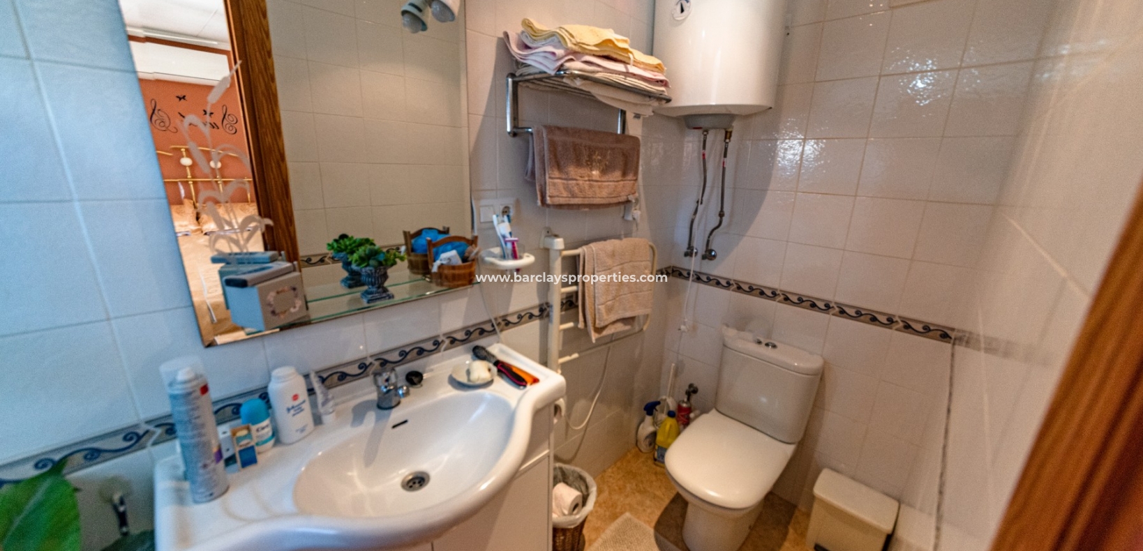 Badezimmer - Villa zum Verkauf in Urb. La Marina, mit privatem Pool