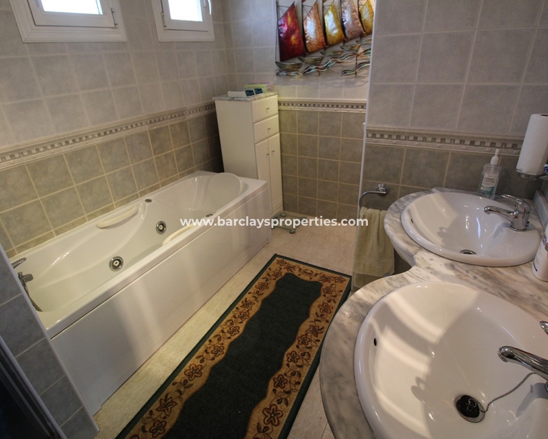 Bathroom - Detached Villa for sale in Urb. La Marina, With Pool