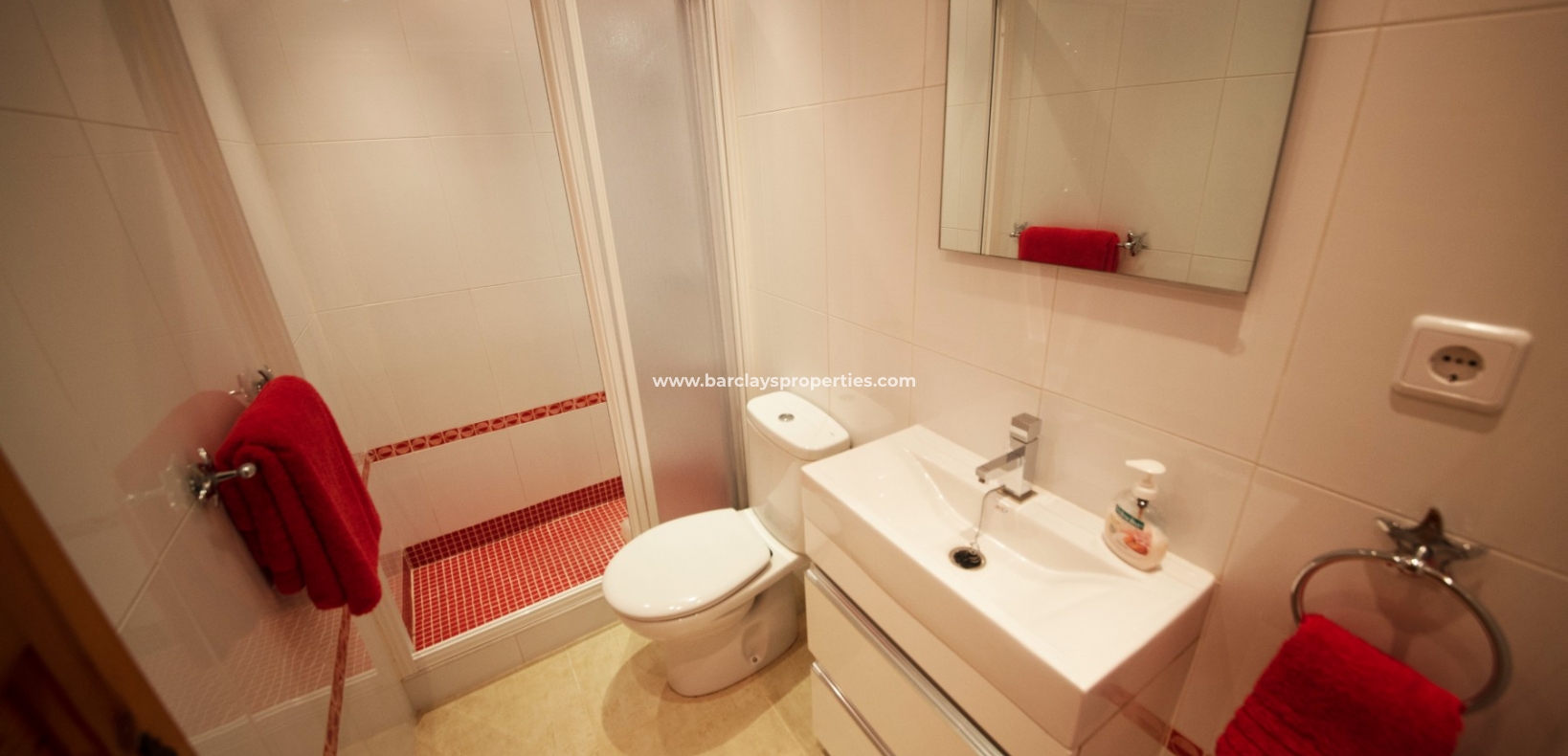 Bathroom - South Facing Terraced House For Sale in Alicante, Spain