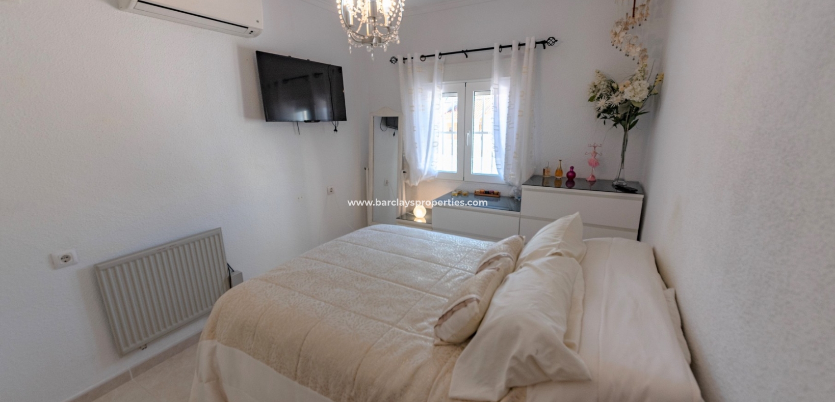 Chambre à coucher - Maison à vendre dans l'urbanisation La Marina