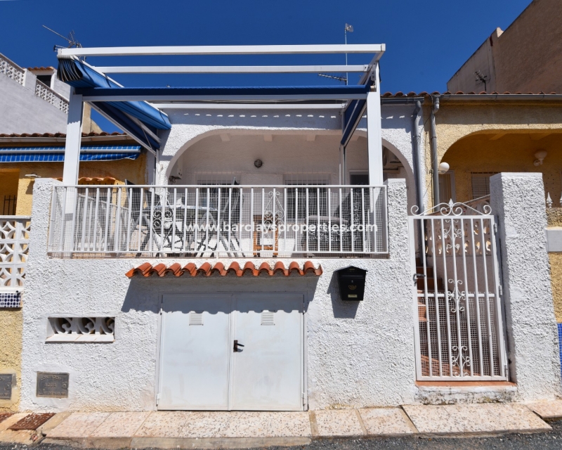 Haus - Terrassenhaus zum Verkauf in La Marina Spanien