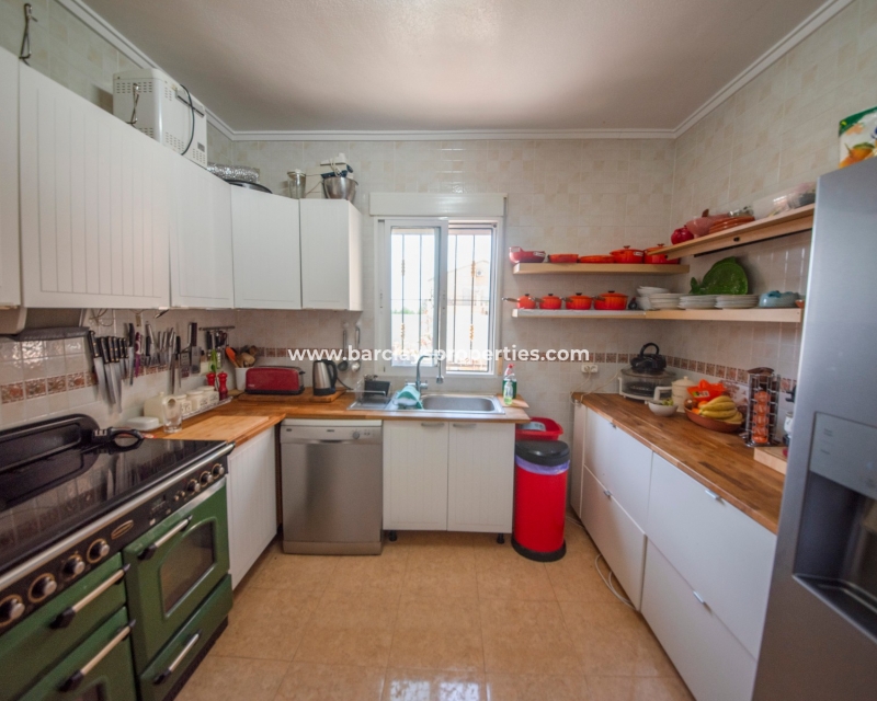 Kitchen - Country House For Sale in Catral, Spain
