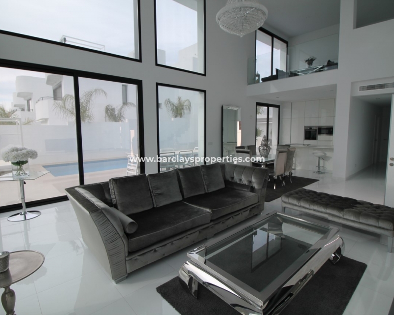 Sala de estar - Chalet moderna en venta en urbanización La Marina