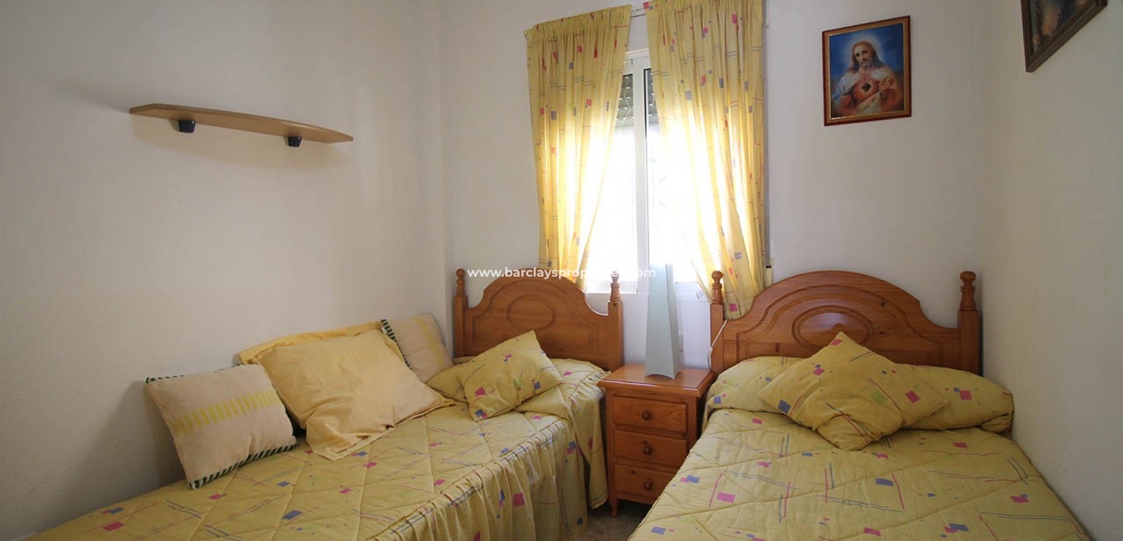 Schlafzimmer - freistehende Immobilie zum Verkauf in Urb. La Marina