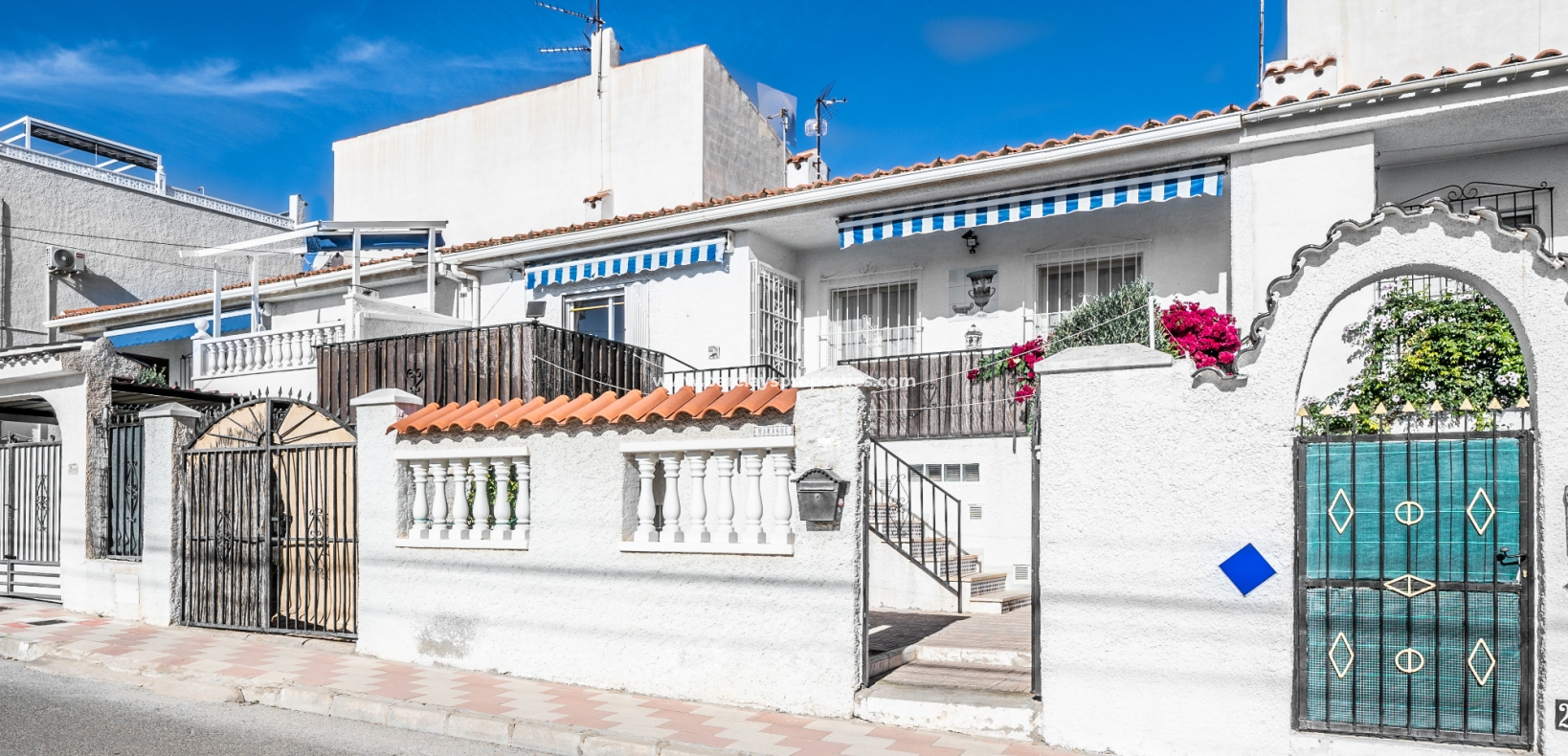 Terraced Property For Sale In Costa Blanca