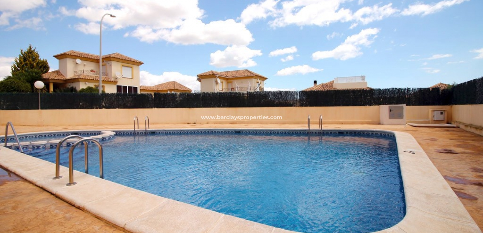 Town House Style Property for Sale in La Marina, Alicante Spain. - swimming pool
