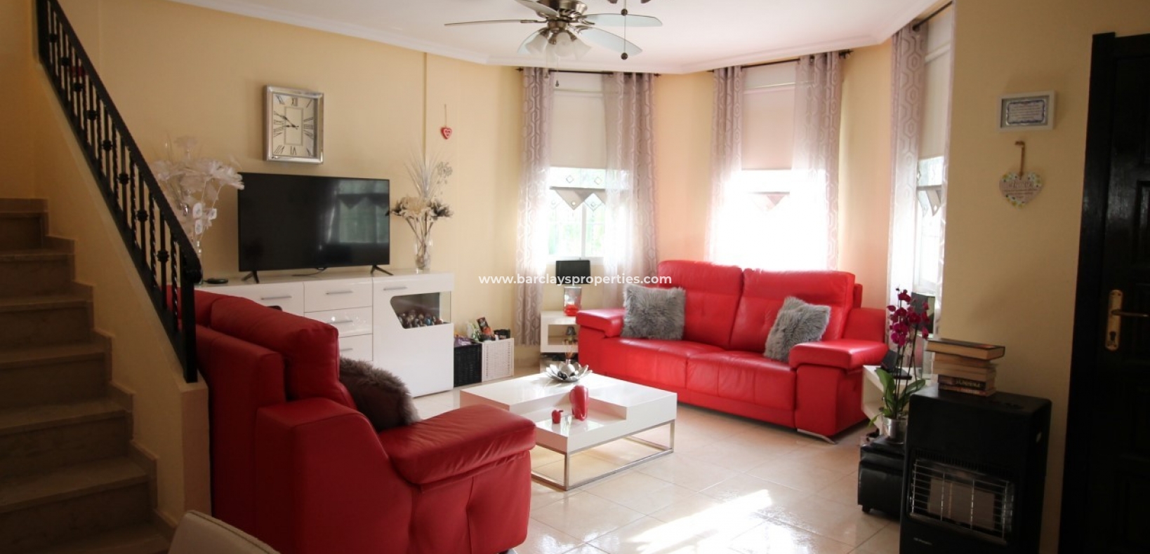 Wohnzimmer - Villa zu verkaufen mit Gemeinschaftspool Urb La Marina