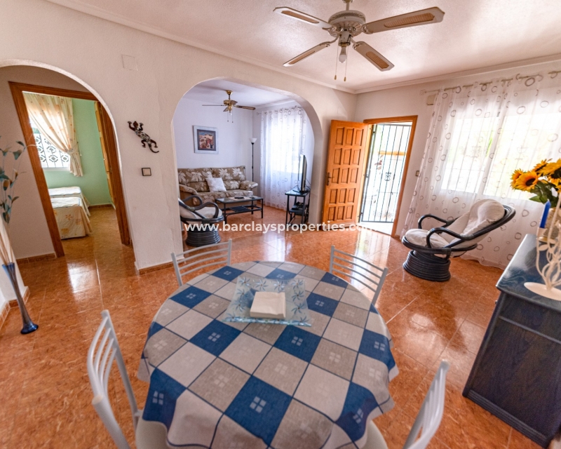 Wohnzimmer - Villa zum Verkauf in La Marina mit Gemeinschaftspool