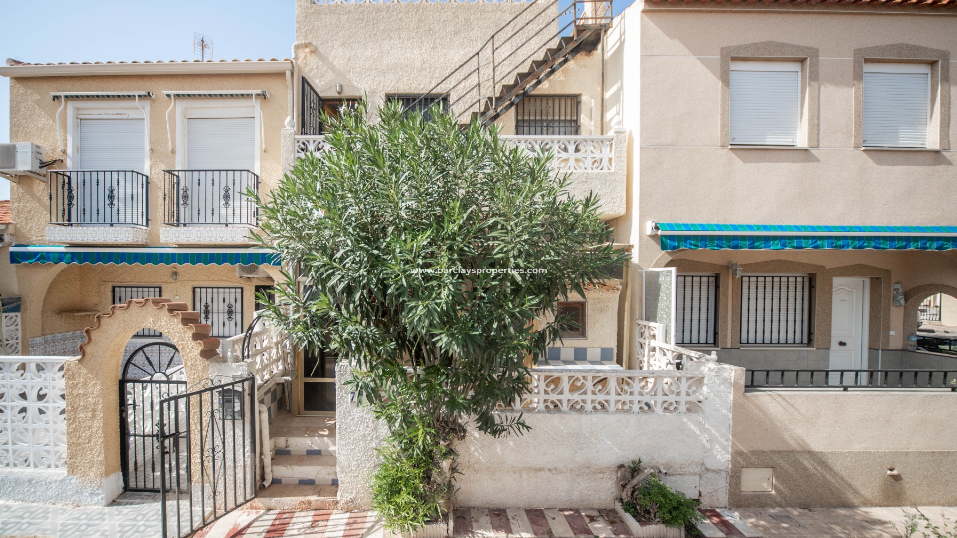 Adosado - Venta - Urb. La Marina - 5250