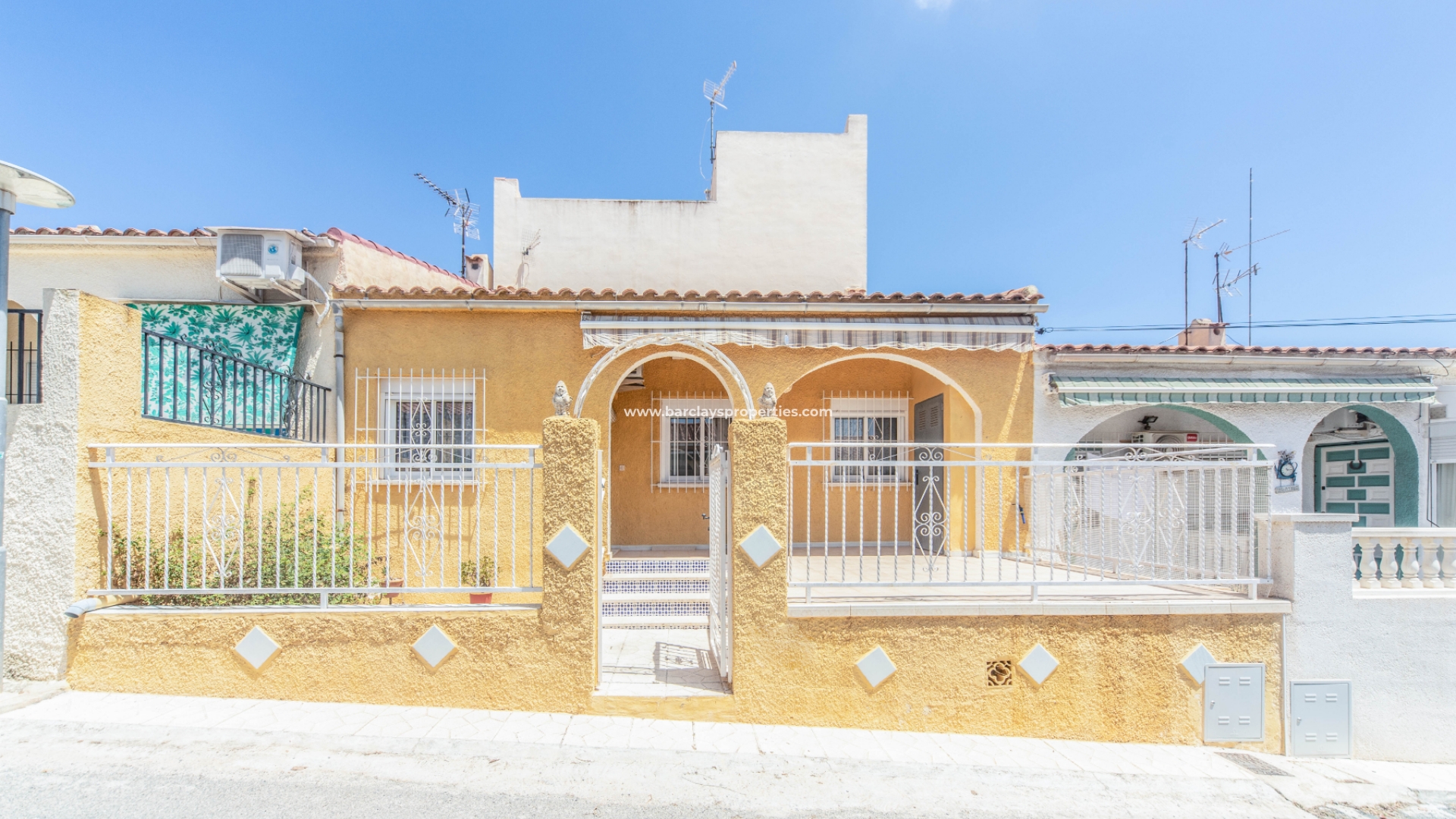 Adosado - Venta - Urb. La Marina - 5459