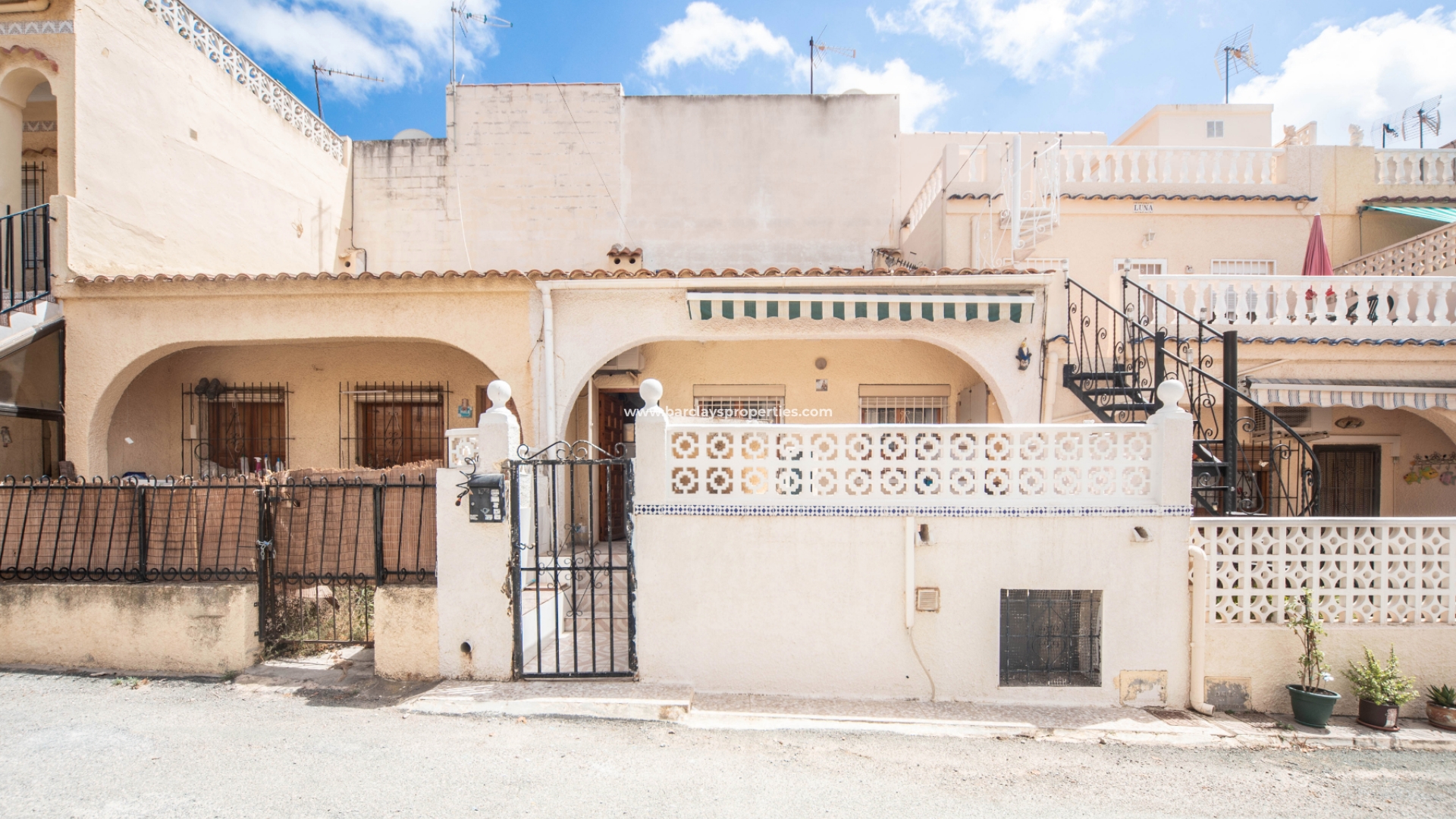 Adosado - Venta - Urb. La Marina - 5466