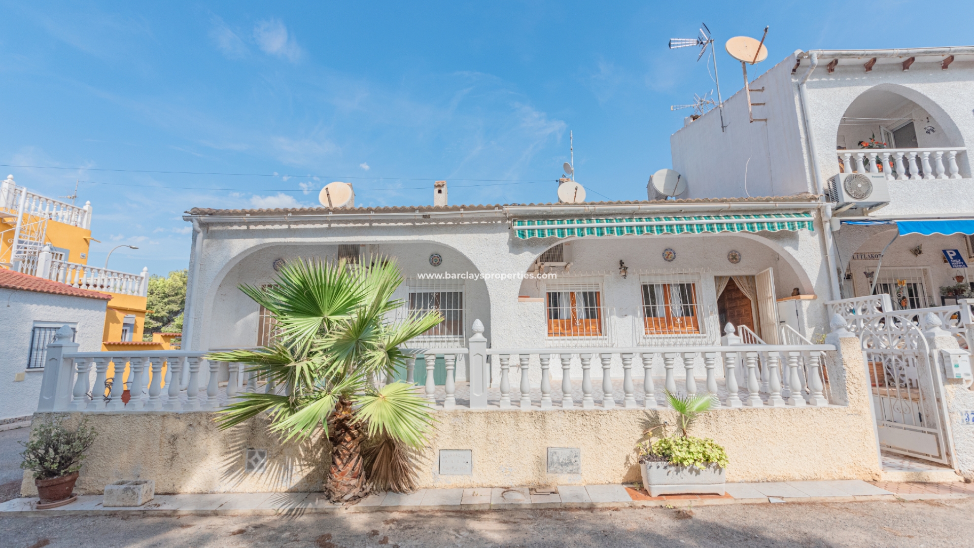 Adosado - Venta - Urb. La Marina - 5487