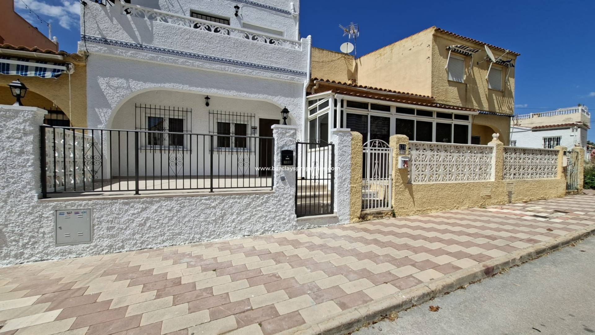 Adosado - Venta - Urb. La Marina - 6172