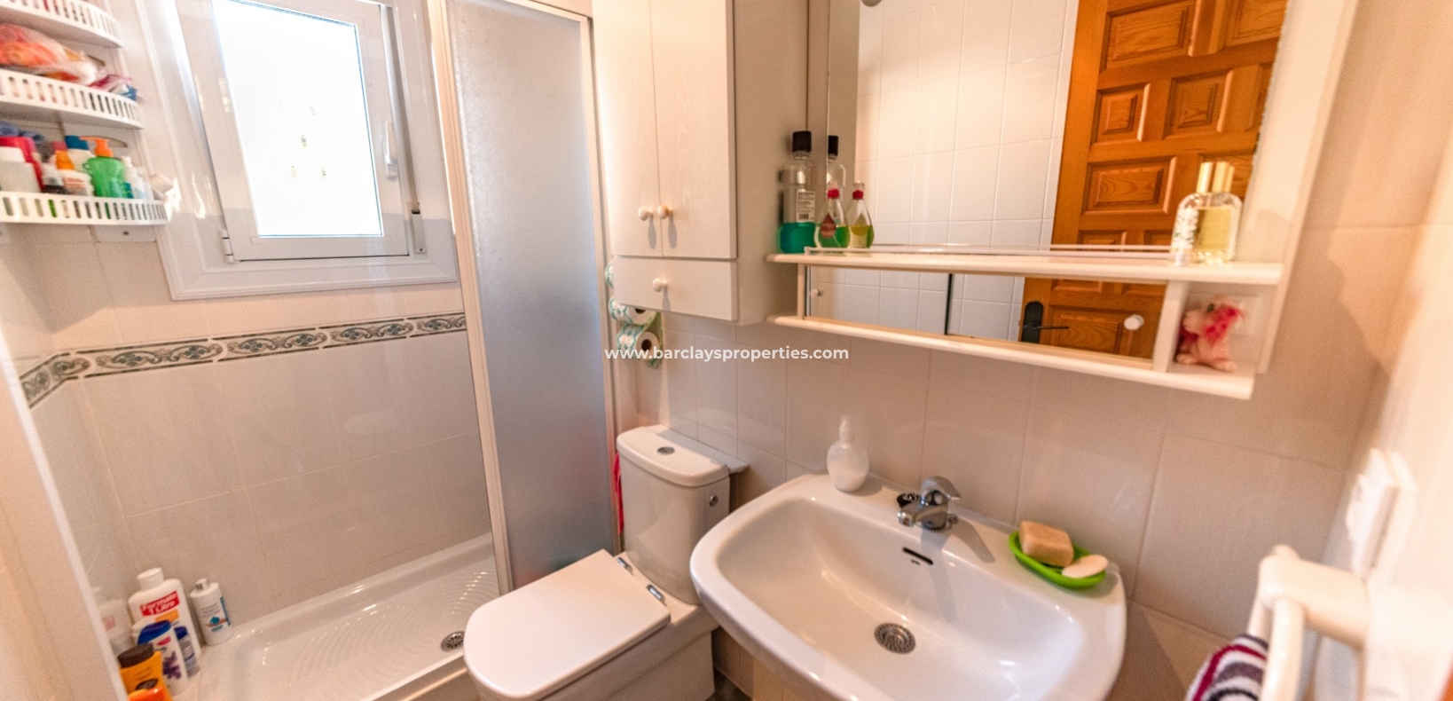 Badezimmer - Freistehende Immobilie zum Verkauf in La Marina, Alicante