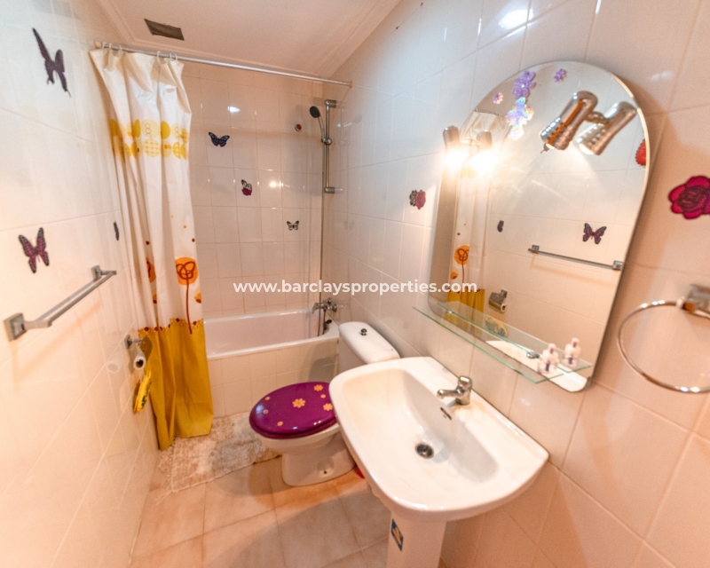 Badezimmer - Schnäppchenhaus zum Verkauf in La Marina