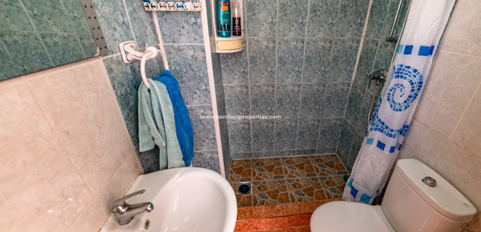 Badkamer - Onroerend goed te koop in La Marina, Spanje met uitzicht op zee