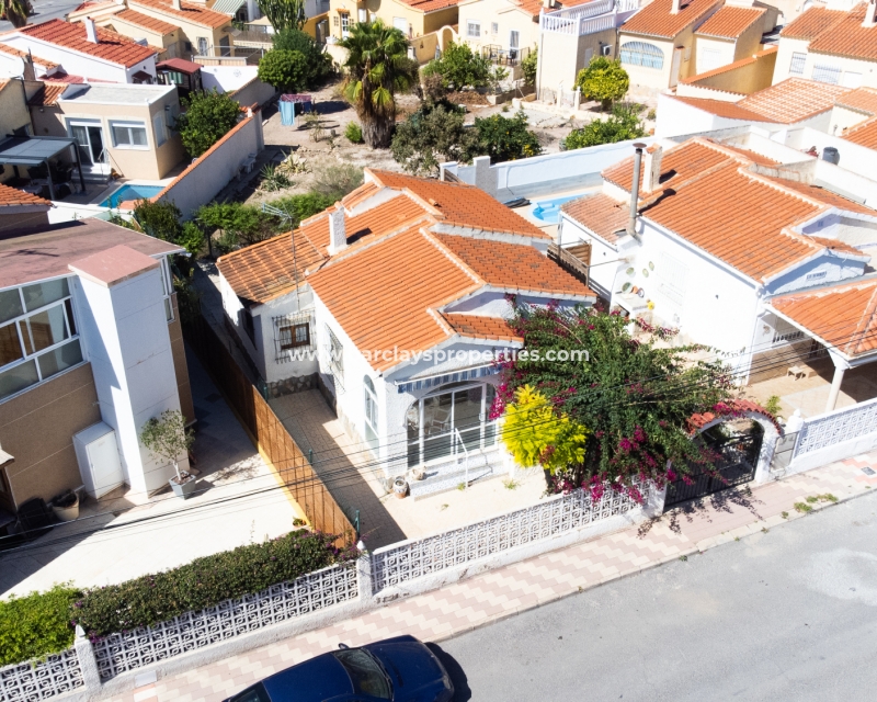 Chalet independiente en venta en La Marina