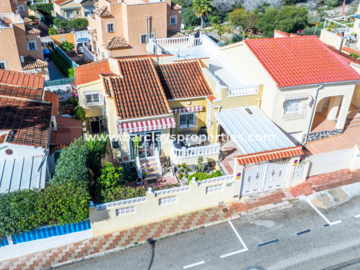 Chalet Independiente · Reventa · Urb. La Marina · Urb. La Marina