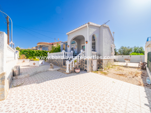 Chalet Independiente · Reventa · Urb. La Marina · Urb. La Marina