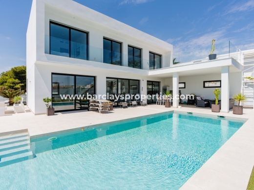 Chalet Independiente · Venta · Urb. El Oasis - La Marina · Urb. El Oasis - La Marina