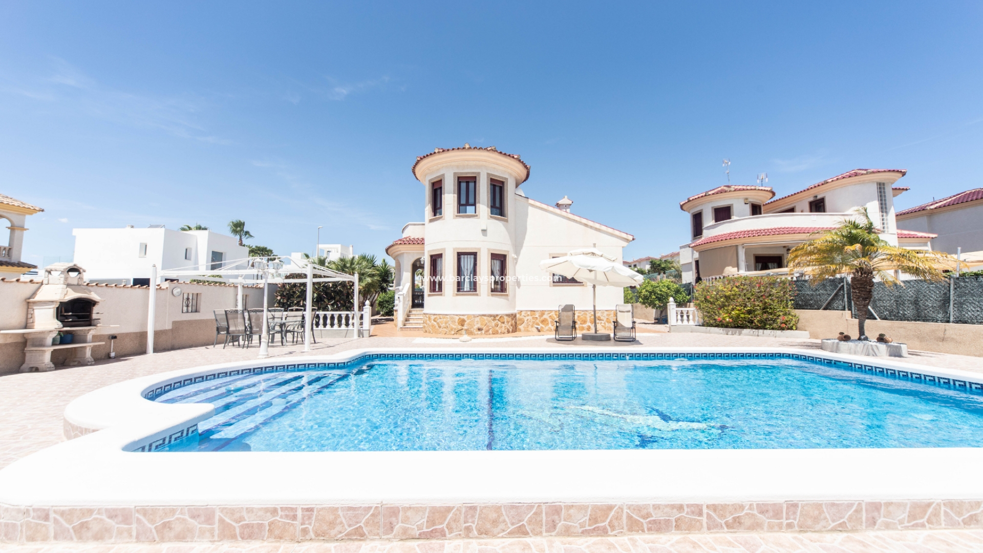 Chalet Independiente - Venta - Urb. La Marina - 5393