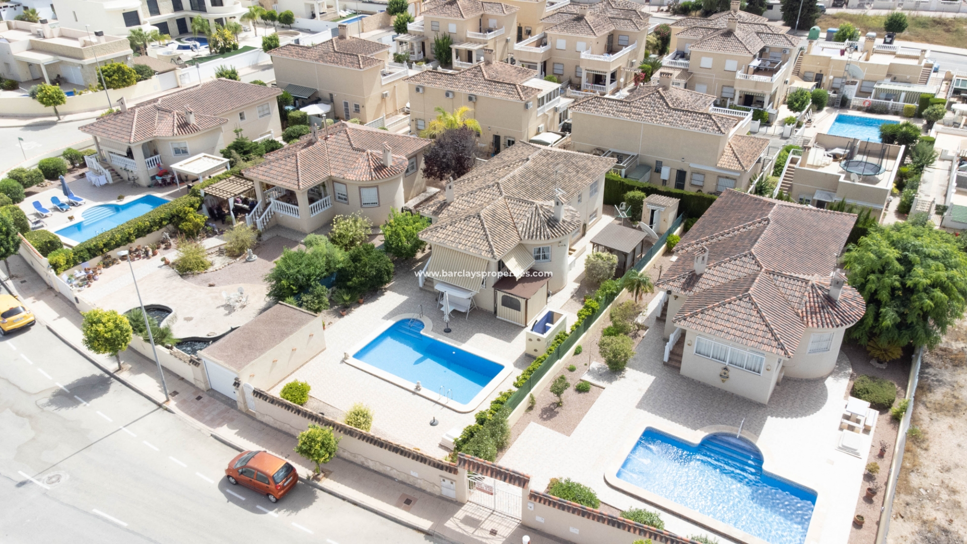 Chalet Independiente - Venta - Urb. La Marina - 5471