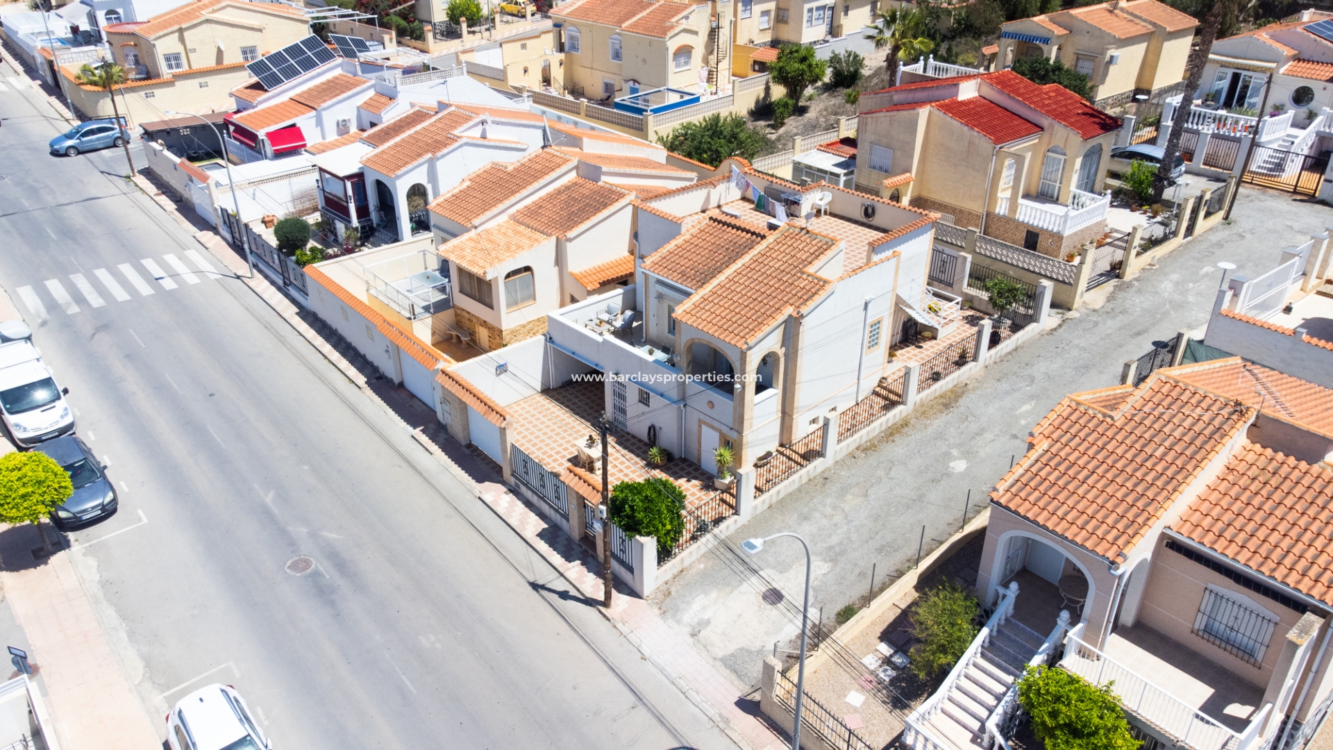 Chalet Independiente - Venta - Urb. La Marina - 5649