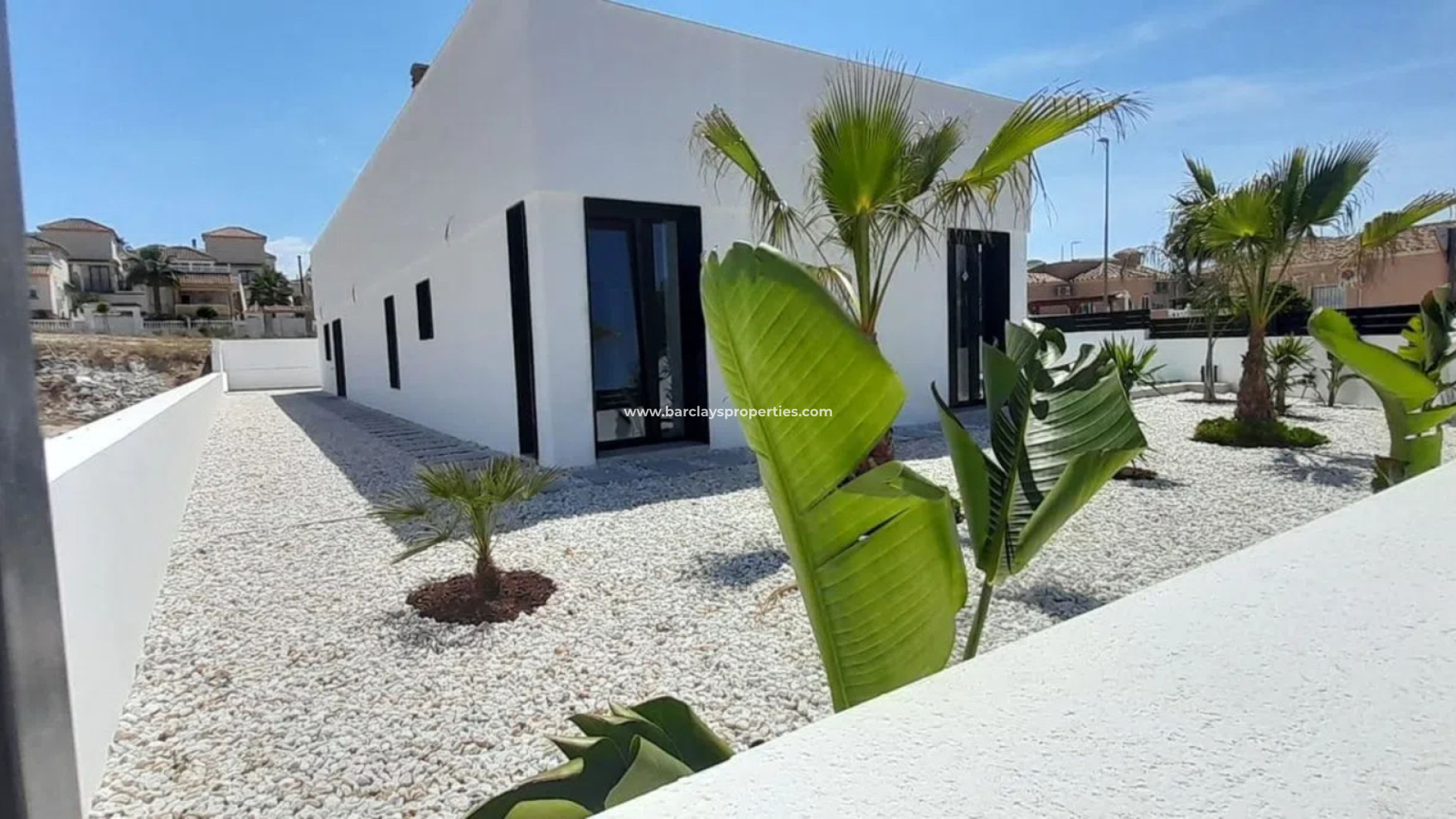 Chalet Independiente - Venta - Urb. La Marina - 5738