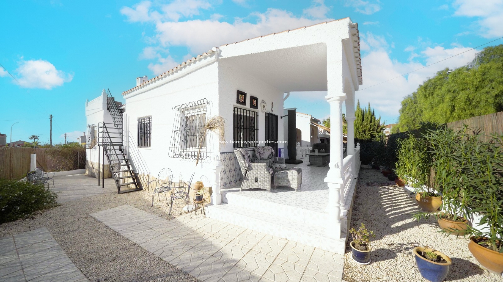 Chalet Independiente - Venta - Urb. La Marina - 5759