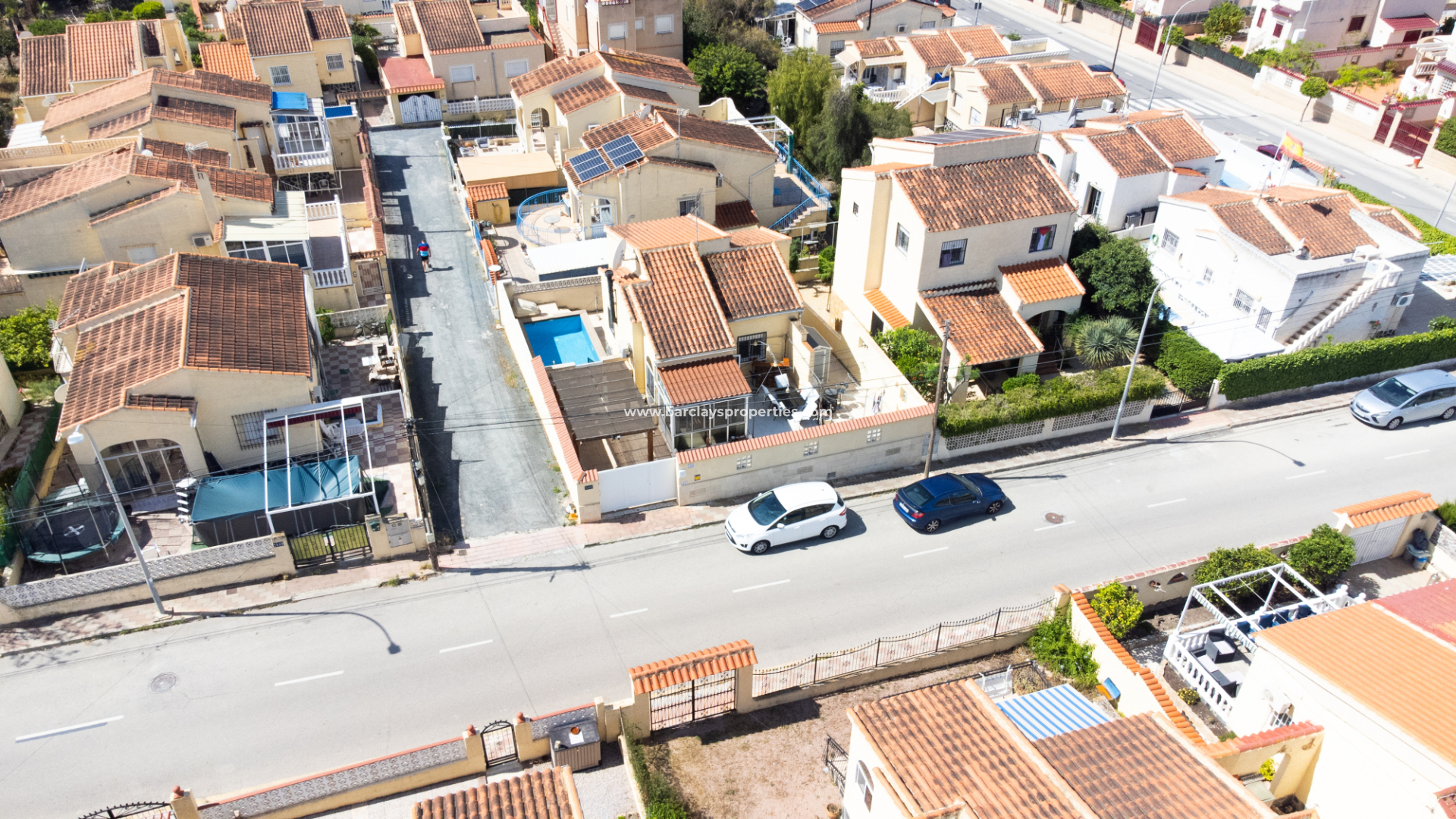 Chalet Independiente - Venta - Urb. La Marina - 5955