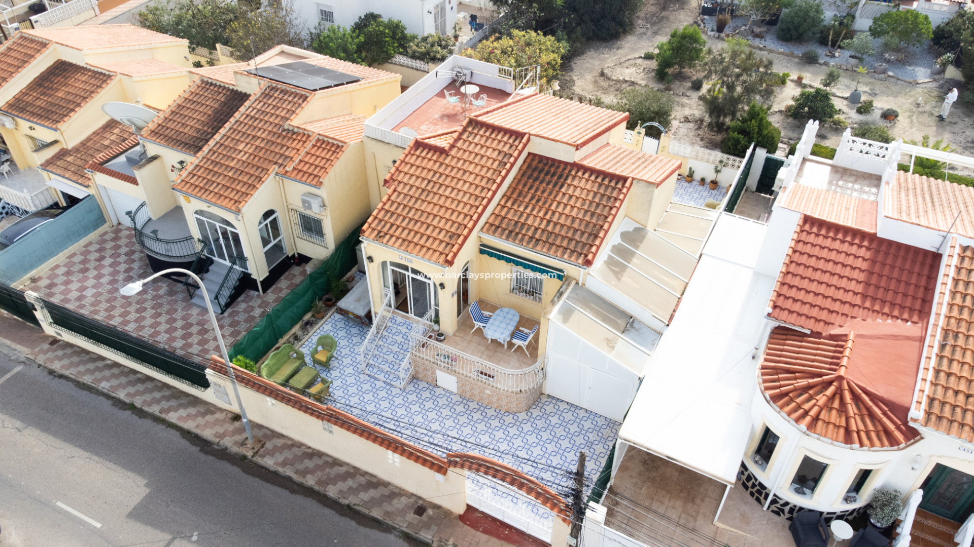 Chalet Independiente - Venta - Urb. La Marina - 6085