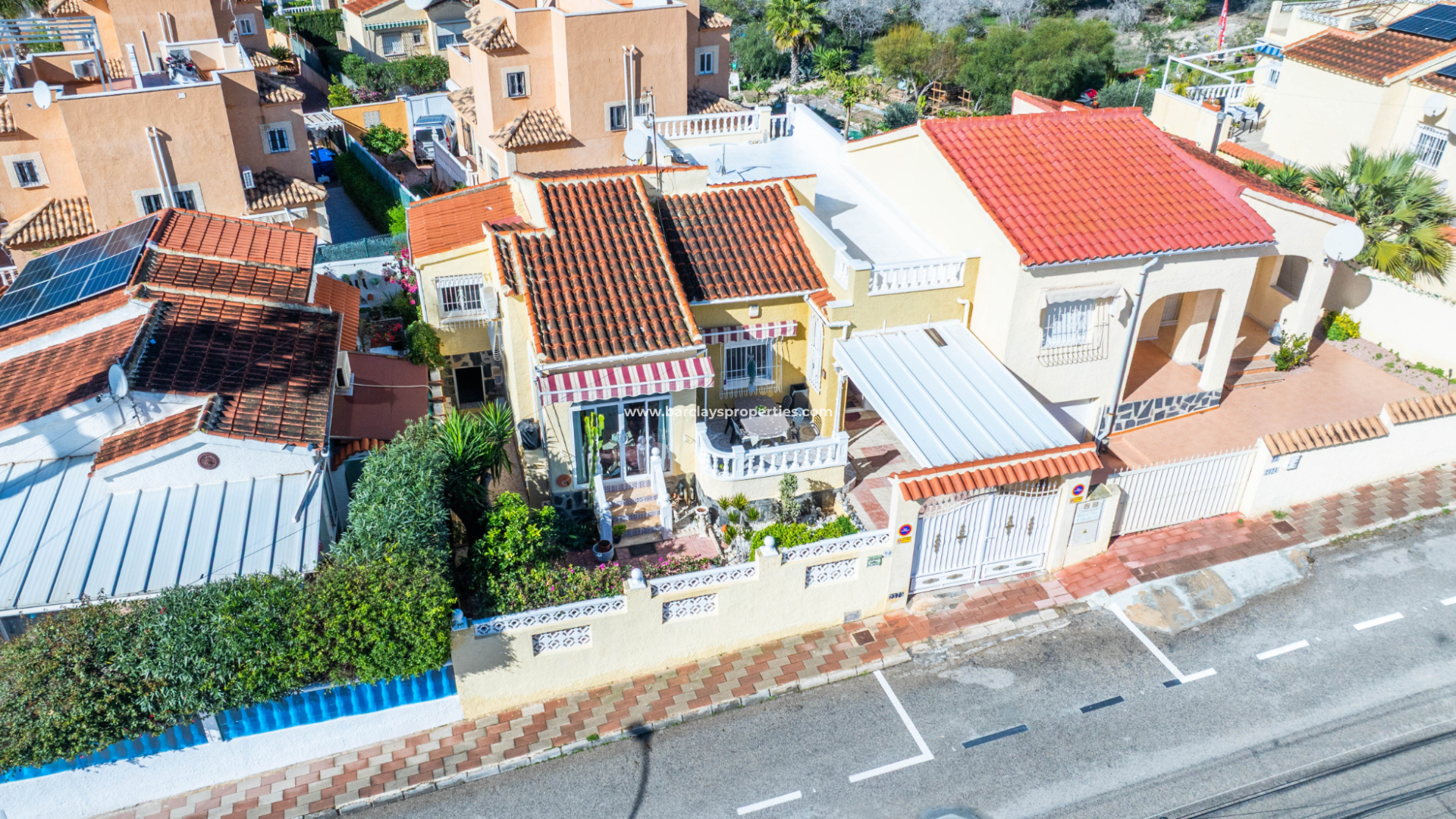 Chalet Independiente - Venta - Urb. La Marina - 6116