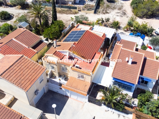 Chalet Independiente · Venta · Urb. La Marina · Urb. La Marina