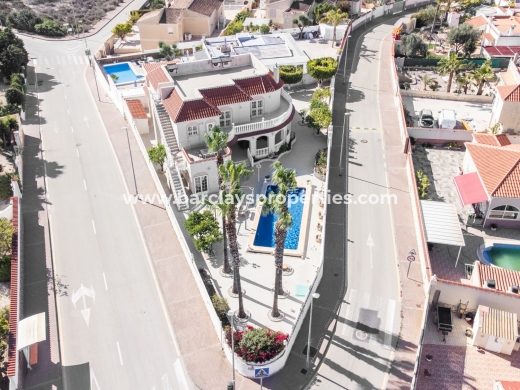 Chalet Independiente · Venta · Urb. La Marina · Urb. La Marina