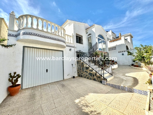 Chalet Independiente · Venta · Urb. La Marina · Urb. La Marina