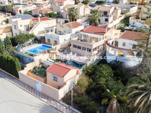 Chalet Independiente · Venta · Urb. La Marina · Urb. La Marina