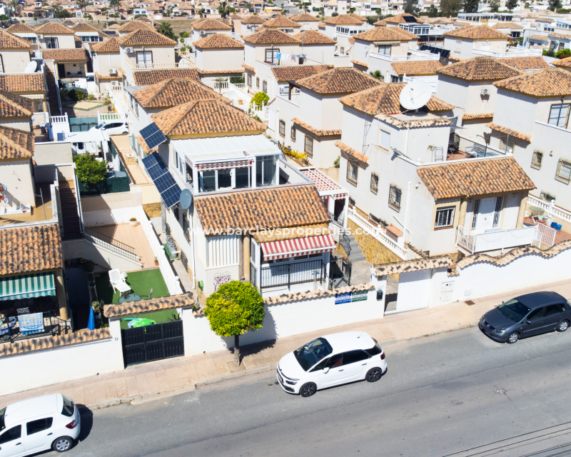 Chalet Independiente - Venta - Urb. La Marina - Urb. La Marina