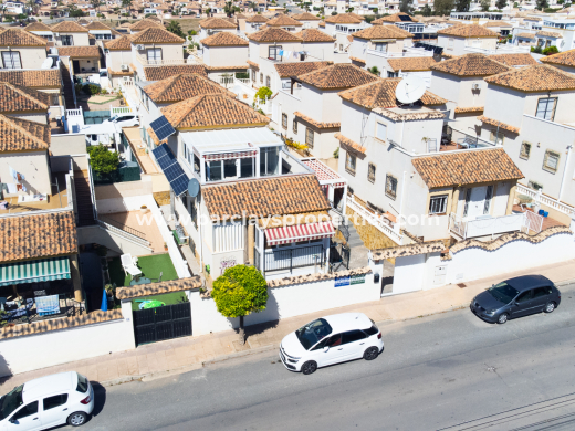 Chalet Independiente · Venta · Urb. La Marina · Urb. La Marina