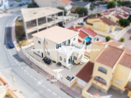 Chalet Independiente · Venta · Urb. La Marina · Urb. La Marina