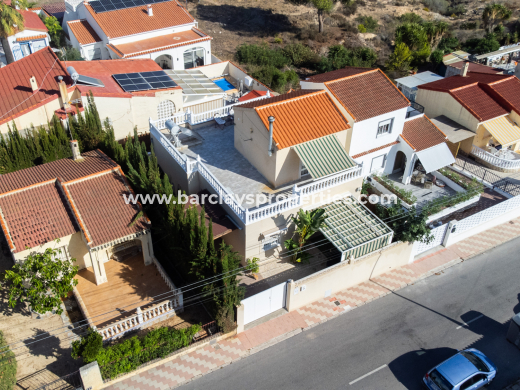 Chalet Independiente · Venta · Urb. La Marina · Urb. La Marina