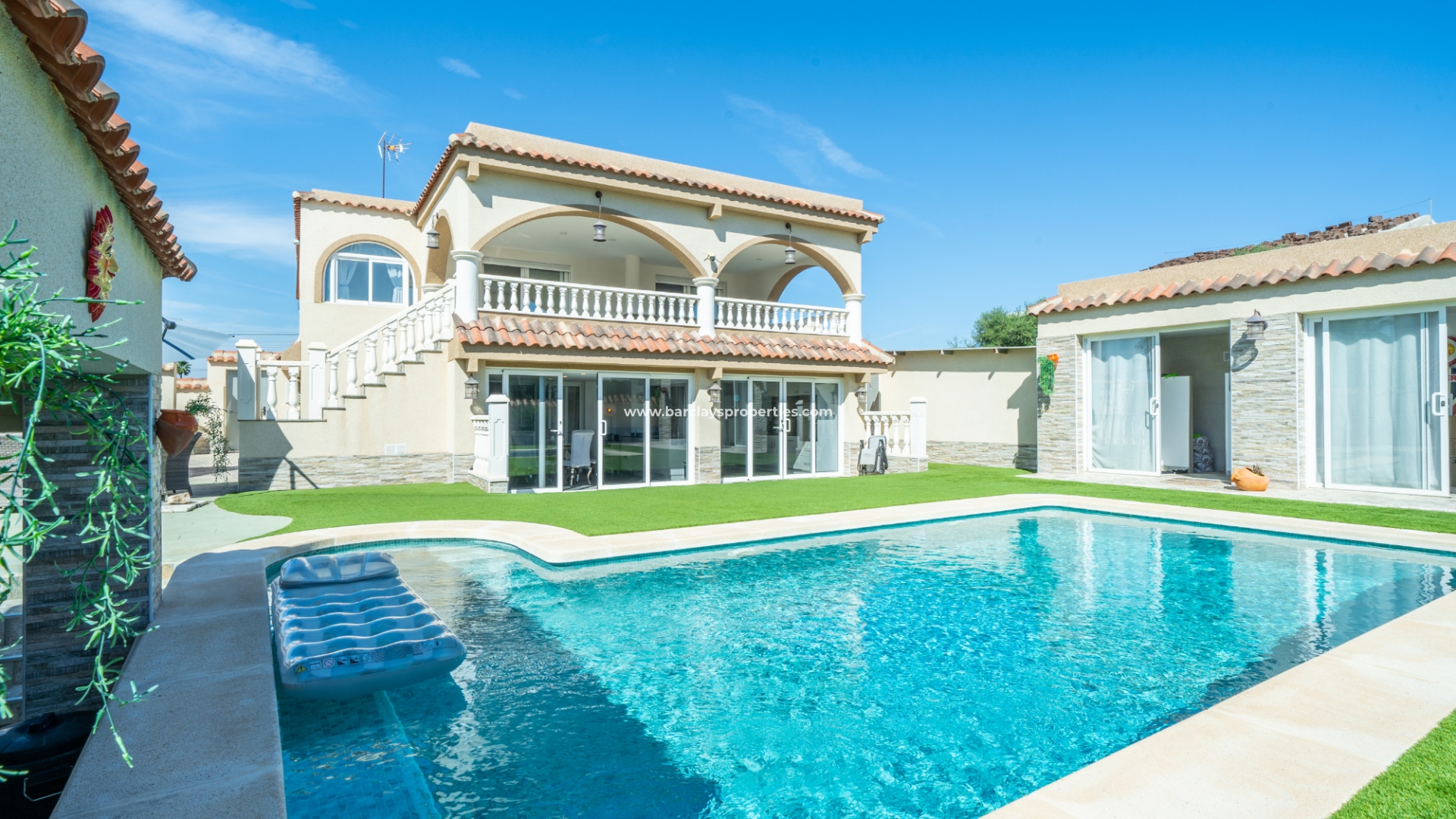 Detached - Resale - Urb. El Oasis - La Marina - 5512