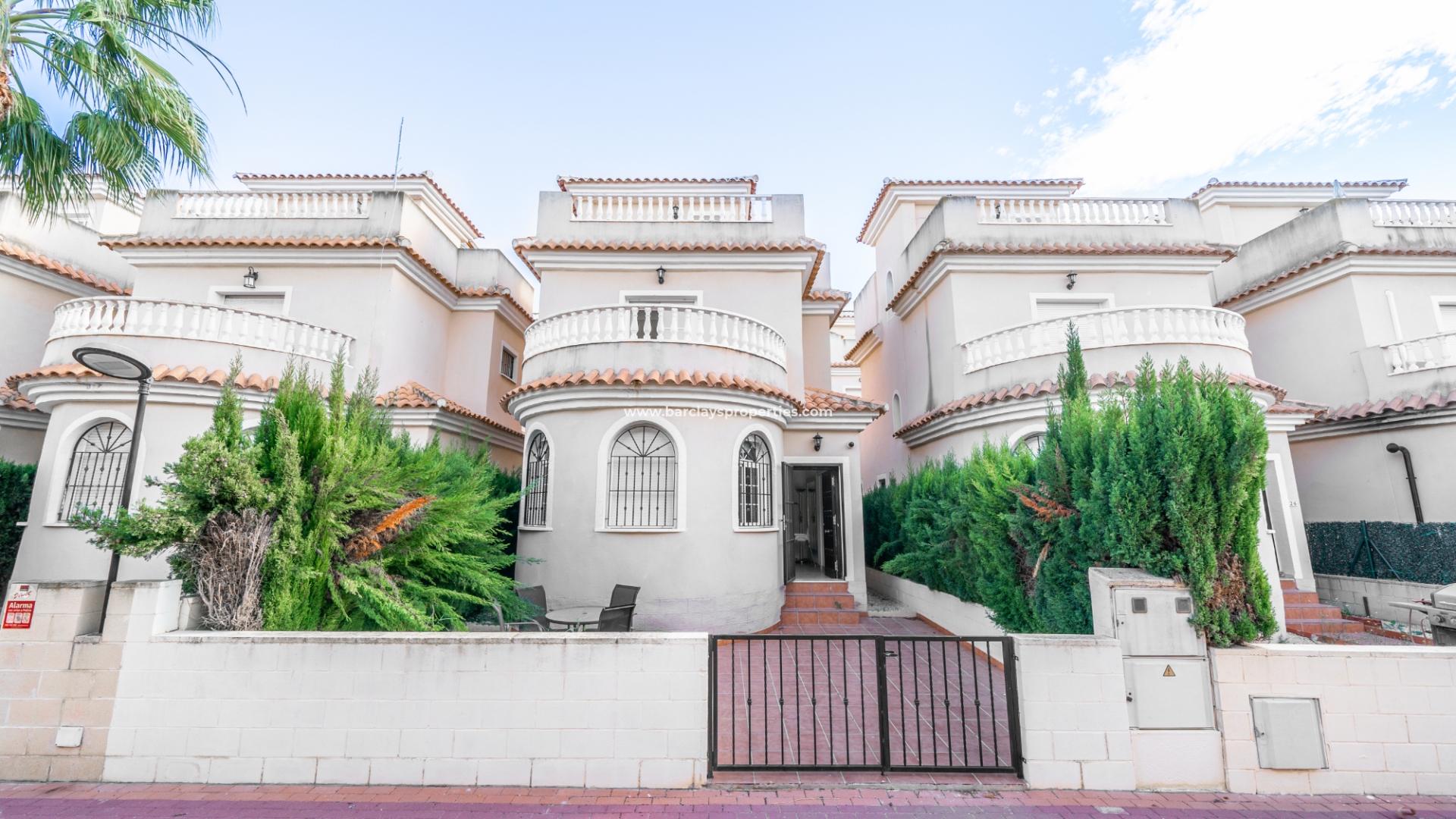 Detached - Resale - Urb. El Oasis - La Marina - 5542