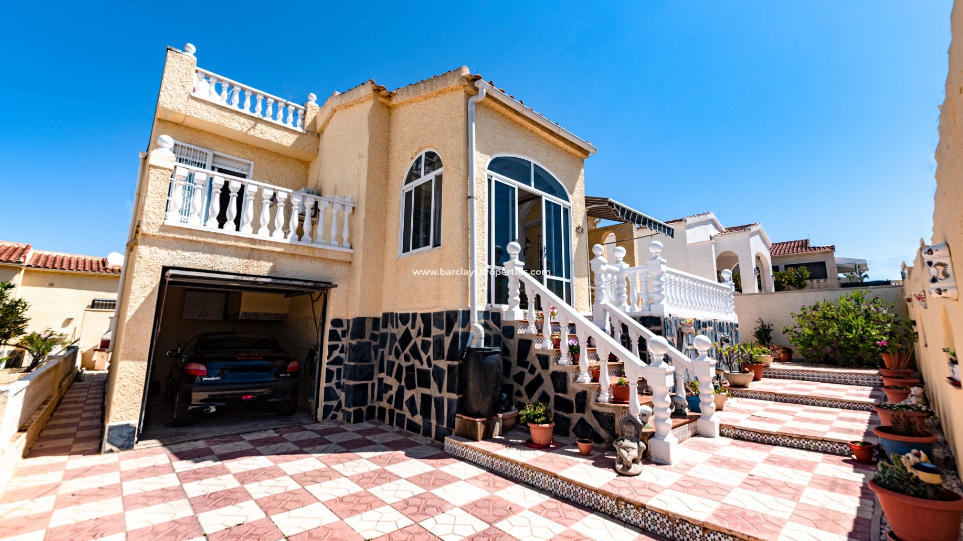 Detached - Resale - Urb. La Marina - 4869 