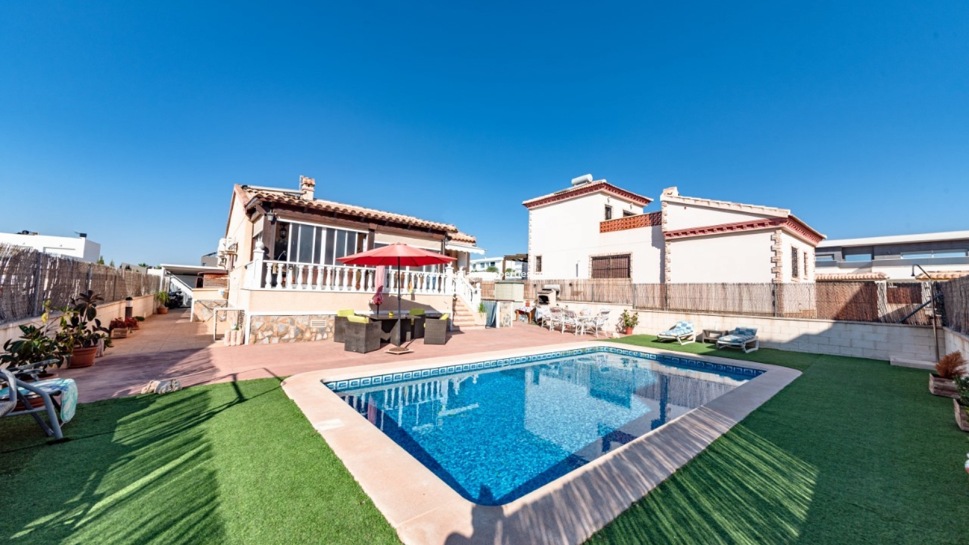 Detached - Resale - Urb. La Marina - 4979