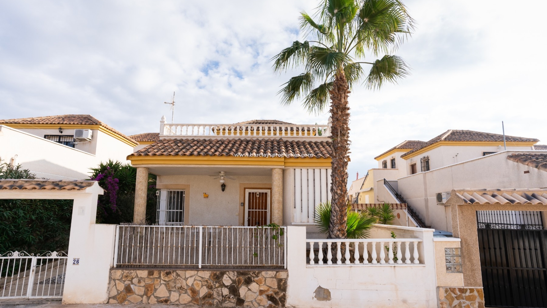 Detached - Resale - Urb. La Marina - 5044