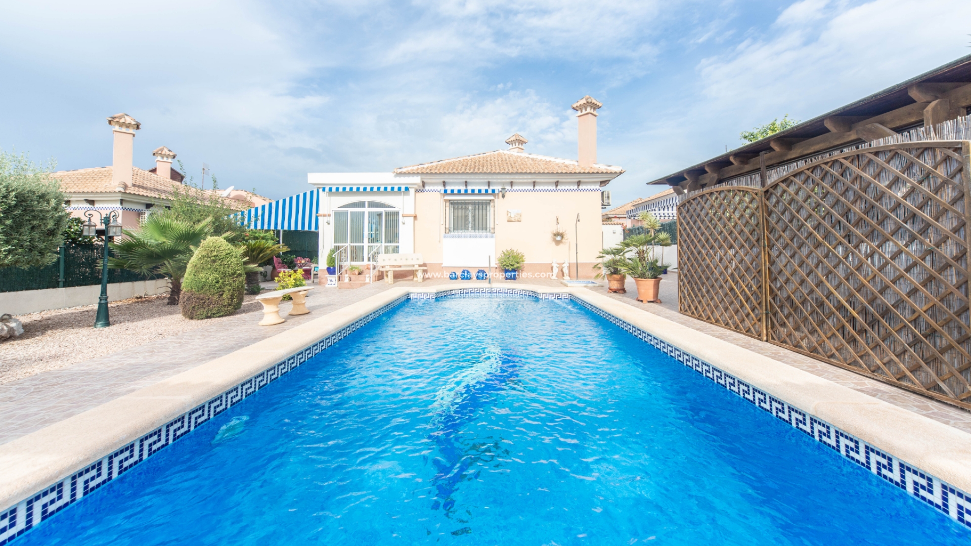 Detached - Resale - Urb. La Marina - 5196