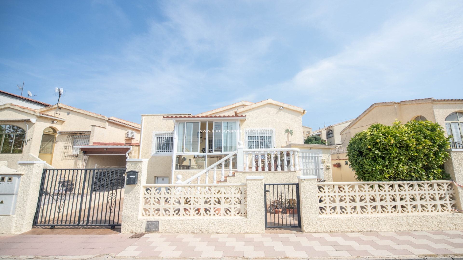 Detached - Resale - Urb. La Marina - 5234