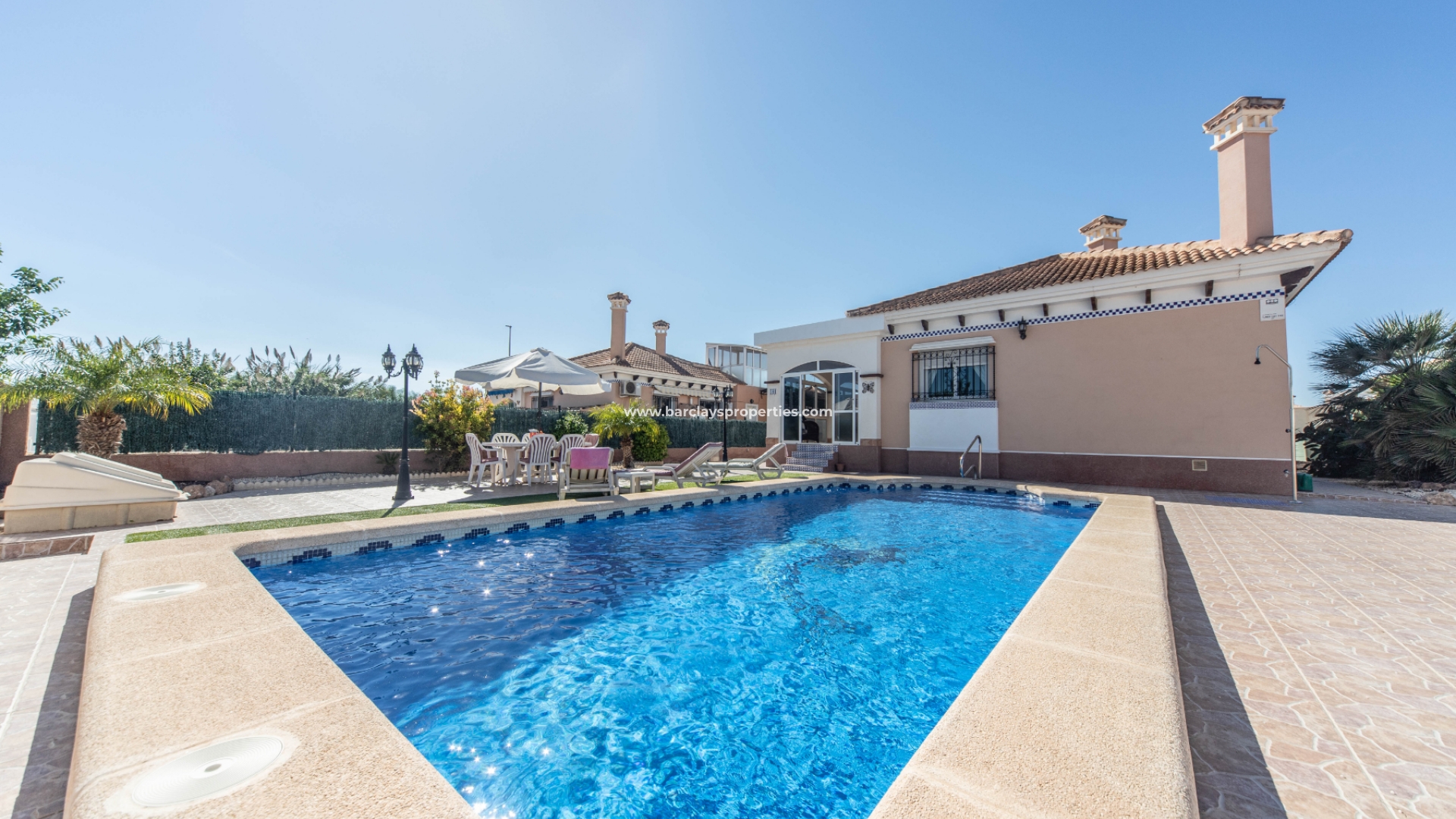 Detached - Resale - Urb. La Marina - 5248