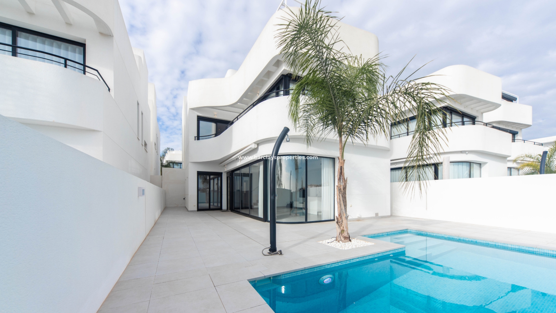 Detached - Resale - Urb. La Marina - 5280